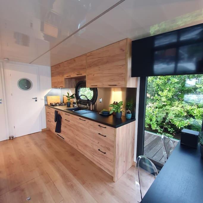 Modern, Brand New Houseboat Near Amsterdam Hotel Monnickendam Exterior foto